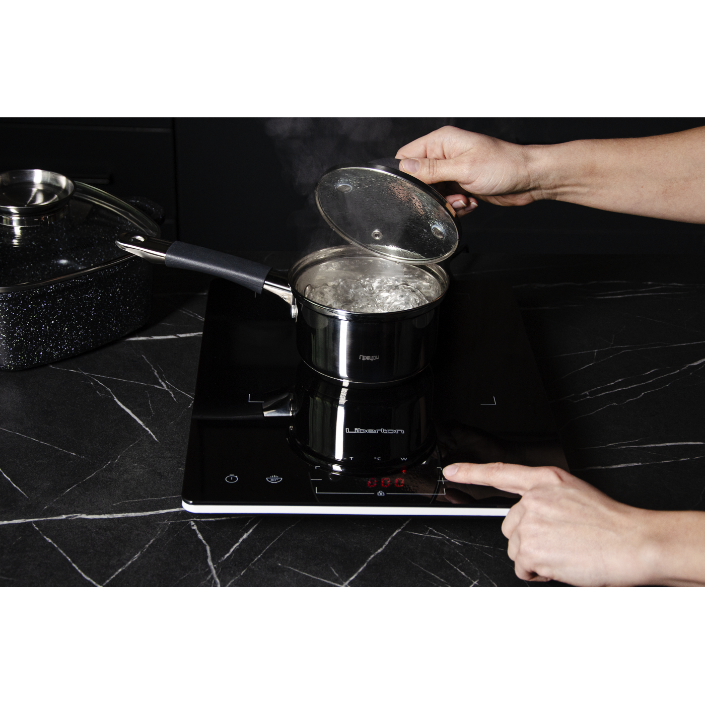 Плита індукційна LIC-3706